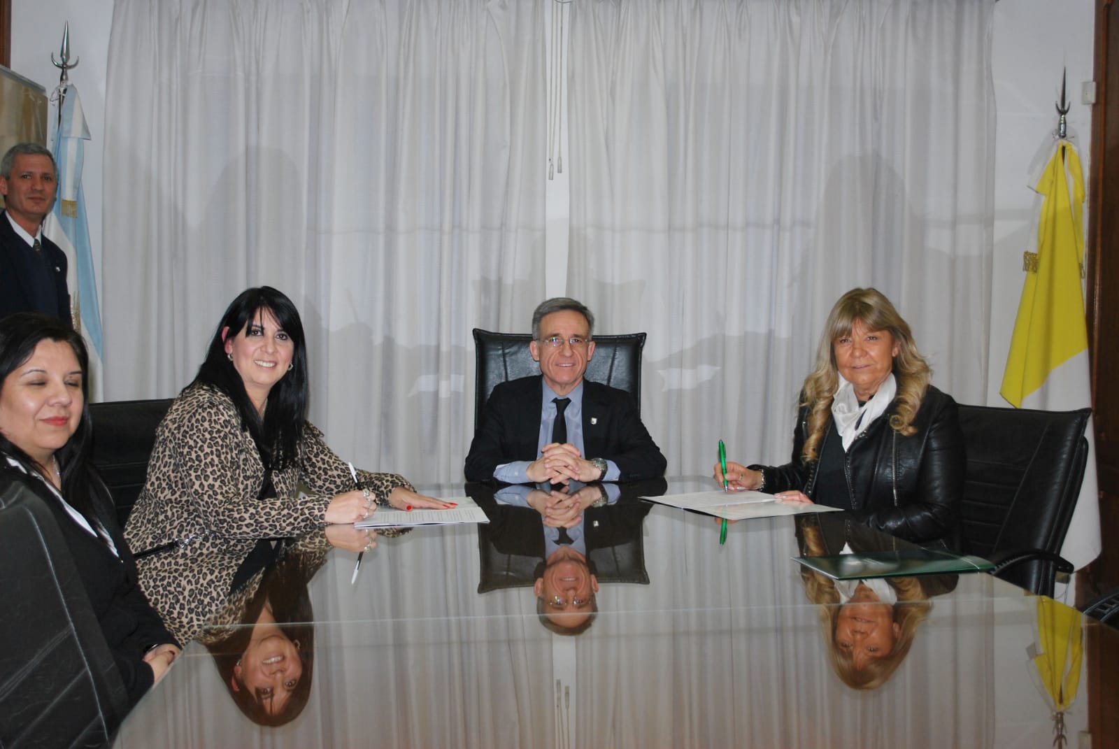 Firma de acuerdo con Centro Sentidos para la realización de prácticas profesionales de alumnos de la Facultad de Filosofía y Humanidades
